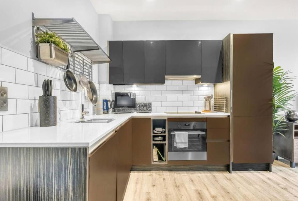 Giant Savings On Long Stays B1 Living, Enquire Now Birmingham Exterior foto